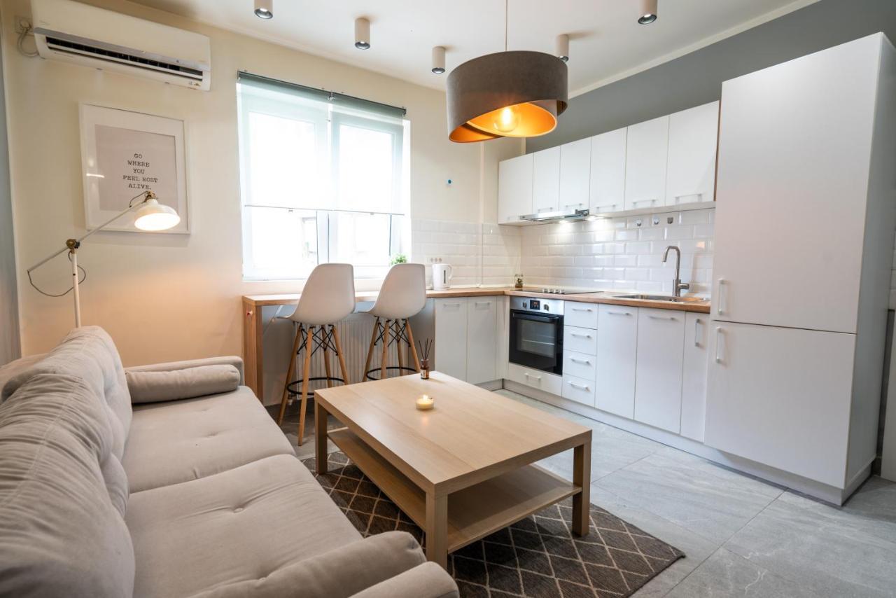 Cozy Design Apartament In Magheru Бухарест Экстерьер фото