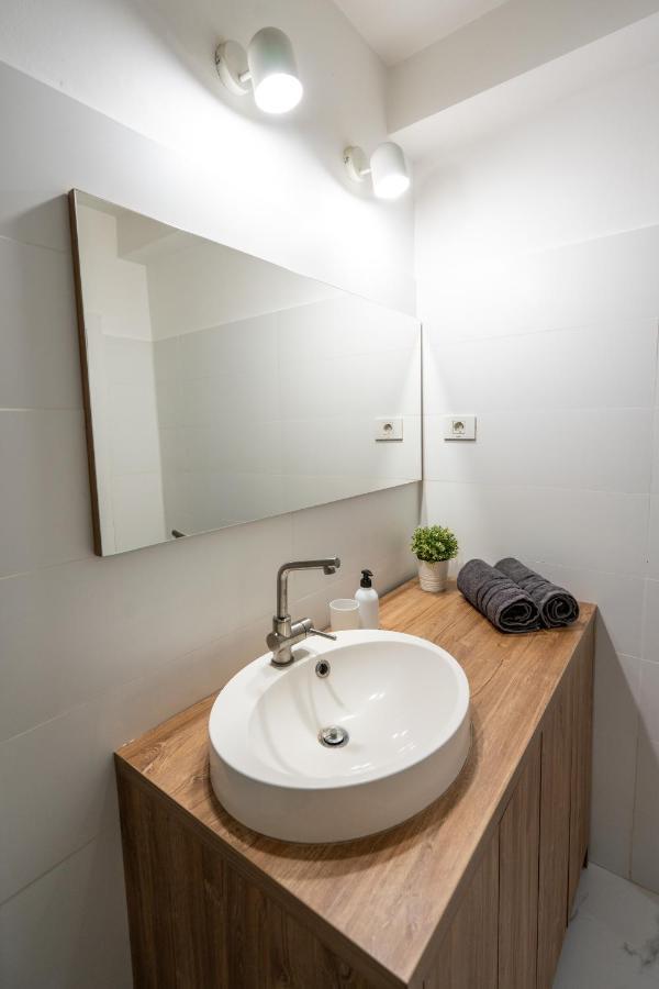 Cozy Design Apartament In Magheru Бухарест Экстерьер фото